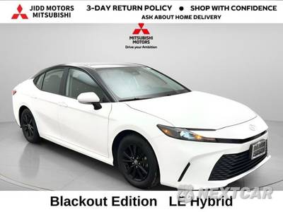 2025 Toyota Camry LE - zdjęcie 2 z 42 - miniatura