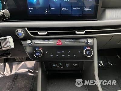 2025 Hyundai Sonata SEL - zdjęcie 14 z 37 - miniatura