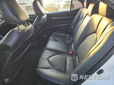 2020 Toyota Camry XSE - zdjęcie 13 z 33 - miniatura