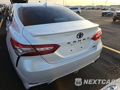2020 Toyota Camry XSE - zdjęcie 5 z 33 - miniatura