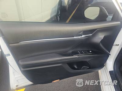 2019 Toyota Camry XSE - zdjęcie 9 z 27 - miniatura