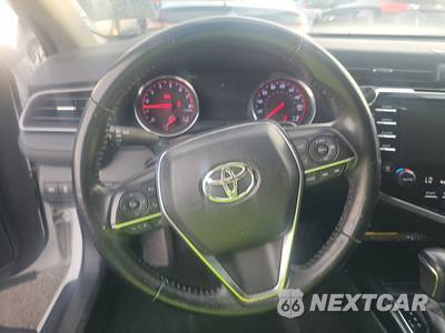 2019 Toyota Camry XSE - zdjęcie 10 z 27 - miniatura