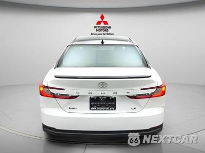 2025 Toyota Camry LE - zdjęcie 5 z 41 - miniatura