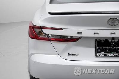 2025 Toyota Camry LE - zdjęcie 9 z 41 - miniatura