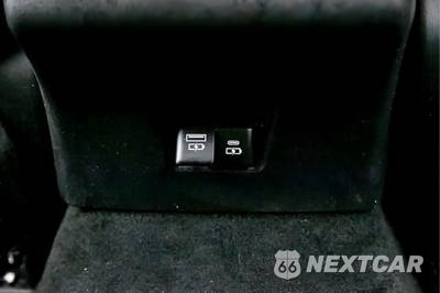 2025 Toyota Camry LE - zdjęcie 27 z 41 - miniatura