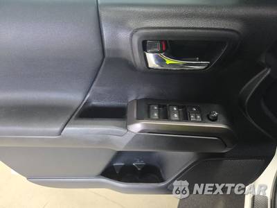 2019 Toyota Tacoma TRD Sport Crew Cab Medium Bed - zdjęcie 9 z 17 - miniatura