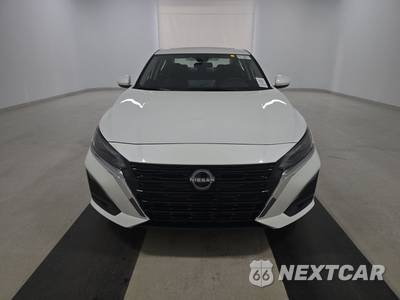 2025 Nissan Altima SV - zdjęcie 2 z 18 - miniatura