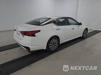 2025 Nissan Altima SV - zdjęcie 4 z 18 - miniatura