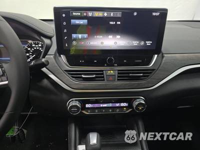 2025 Nissan Altima SV - zdjęcie 11 z 18 - miniatura