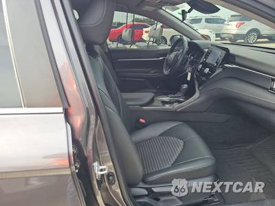 2023 Toyota Camry SE - zdjęcie 8 z 18 - miniatura