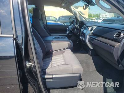 2020 Toyota Tundra SR5 Crew Cab Short Bed - zdjęcie 8 z 21 - miniatura