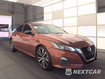2020 Nissan Altima SR - zdjęcie 3 z 18 - miniatura