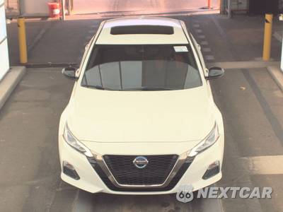 2020 Nissan Altima SR - zdjęcie 2 z 22 - miniatura