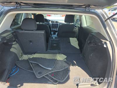 2015 Volkswagen Golf Launch Edition Hatchback - zdjęcie 16 z 49 - miniatura