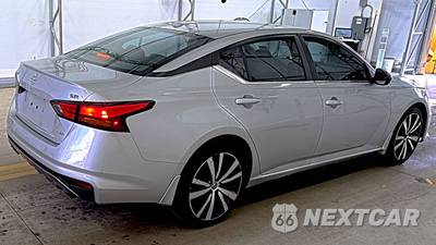 2019 Nissan Altima SR - zdjęcie 4 z 19 - miniatura