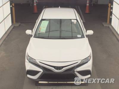 2024 Toyota Camry SE - zdjęcie 2 z 26 - miniatura