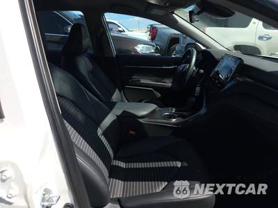 2024 Toyota Camry SE - zdjęcie 8 z 26 - miniatura