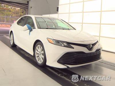 2018 Toyota Camry LE - zdjęcie 3 z 29 - miniatura