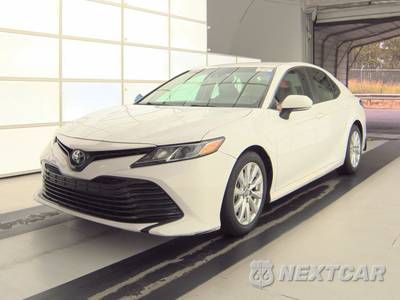 2018 Toyota Camry LE - zdjęcie 1 z 29 - miniatura