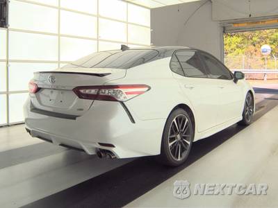2020 Toyota Camry XSE - zdjęcie 4 z 19 - miniatura
