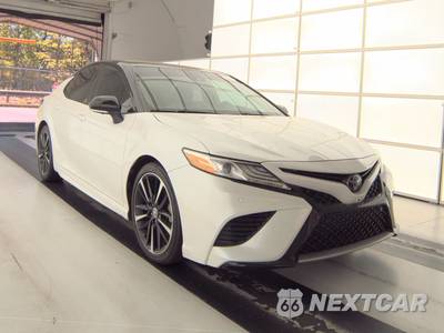 2020 Toyota Camry XSE - zdjęcie 3 z 19 - miniatura