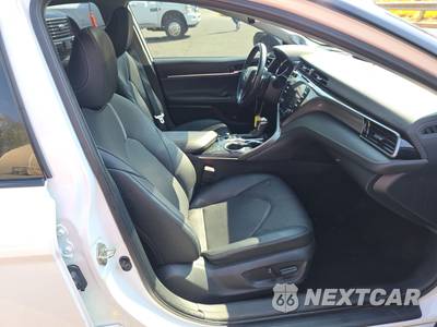 2020 Toyota Camry XSE - zdjęcie 8 z 19 - miniatura