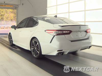 2020 Toyota Camry XSE - zdjęcie 6 z 19 - miniatura