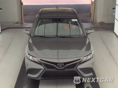 2024 Toyota Camry SE - zdjęcie 2 z 27 - miniatura