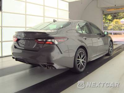2024 Toyota Camry SE - zdjęcie 4 z 27 - miniatura