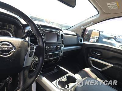 2018 Nissan TITAN PRO-4X Crew Cab Short Bed - zdjęcie 11 z 24 - miniatura