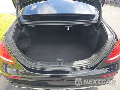 2020 Mercedes-Benz E 350 Sedan - zdjęcie 18 z 32 - miniatura