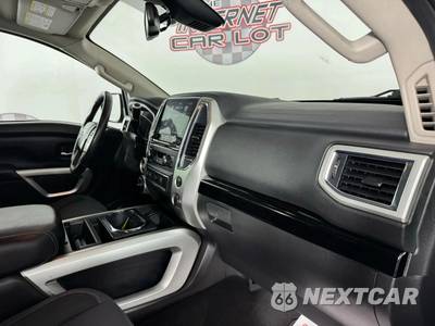 2021 Nissan TITAN SV Crew Cab Short Bed - zdjęcie 12 z 47 - miniatura