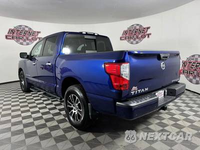 2021 Nissan TITAN SV Crew Cab Short Bed - zdjęcie 5 z 47 - miniatura