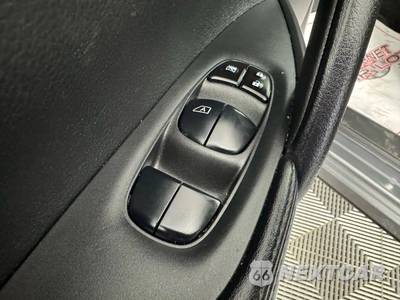2019 Nissan Rogue Sport S - zdjęcie 34 z 41 - miniatura