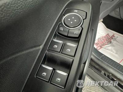 2025 Ford Escape Platinum - zdjęcie 42 z 49 - miniatura