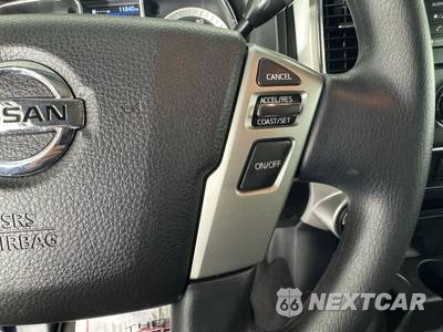 2019 Nissan Titan SV Pickup 4D 5 1/2 ft - zdjęcie 16 z 43 - miniatura