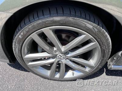 2019 Volkswagen Passat SE R-Line - zdjęcie 19 z 36 - miniatura