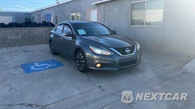 2018 Nissan Altima 2.5 SL - zdjęcie 3 z 9 - miniatura