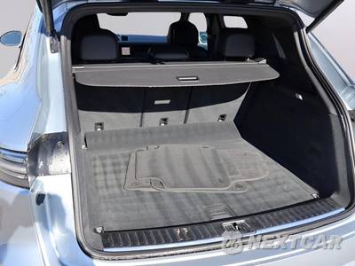 2023 Porsche Cayenne GTS - zdjęcie 18 z 39 - miniatura