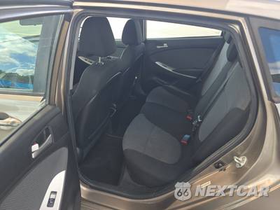 2014 Hyundai Accent GS Hatchback - zdjęcie 13 z 36 - miniatura