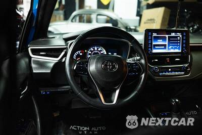 2020 Toyota Corolla Hatchback SE - zdjęcie 15 z 28 - miniatura
