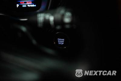 2020 Toyota Corolla Hatchback SE - zdjęcie 19 z 28 - miniatura