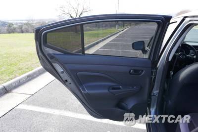 2025 Nissan Versa S - zdjęcie 18 z 41 - miniatura