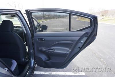 2025 Nissan Versa S - zdjęcie 21 z 41 - miniatura