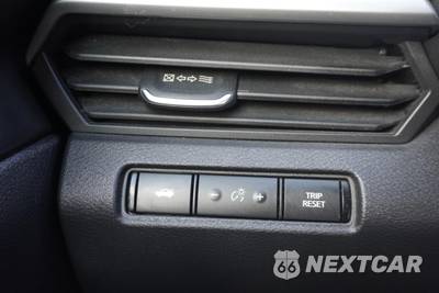 2020 Nissan Altima SR - zdjęcie 33 z 44 - miniatura