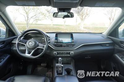 2020 Nissan Altima SR - zdjęcie 25 z 44 - miniatura