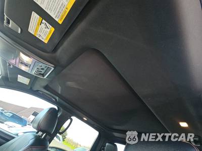 2021 Nissan TITAN PRO-4X Crew Cab Short Bed - zdjęcie 17 z 21 - miniatura