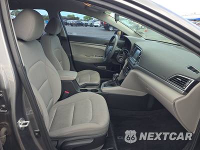 2018 Hyundai Elantra SE Sedan - zdjęcie 8 z 18 - miniatura