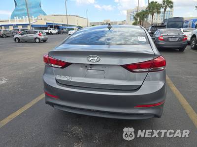 2018 Hyundai Elantra SE Sedan - zdjęcie 5 z 18 - miniatura