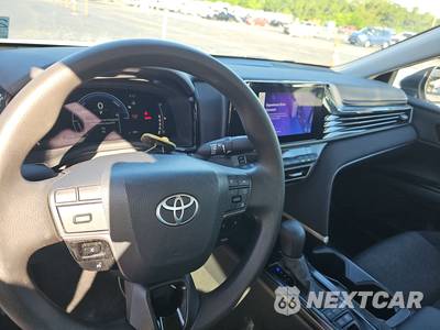 2025 Toyota Camry LE - zdjęcie 11 z 26 - miniatura